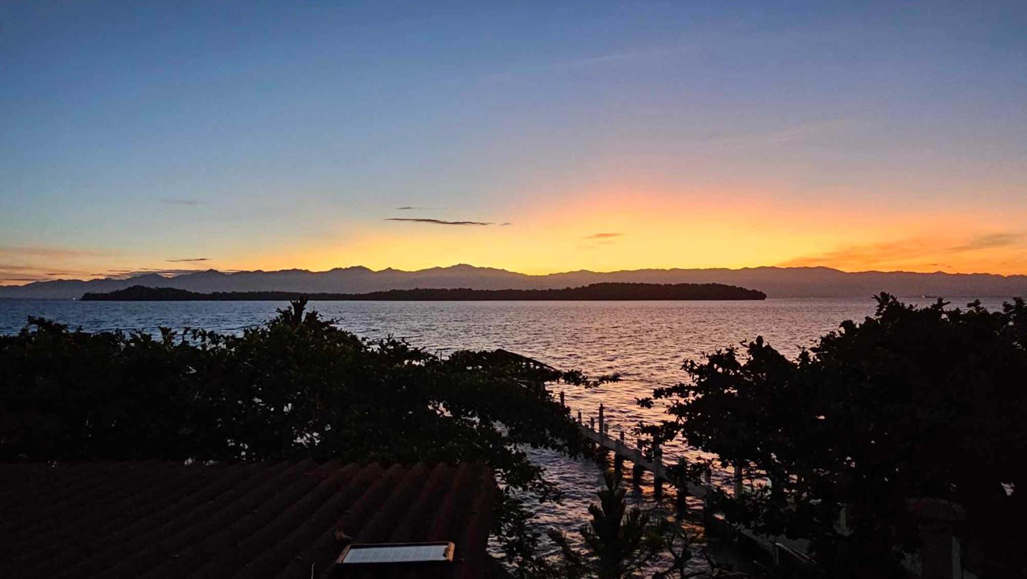 Eagles Nest Beach Resort Davao Stadt Exterior foto